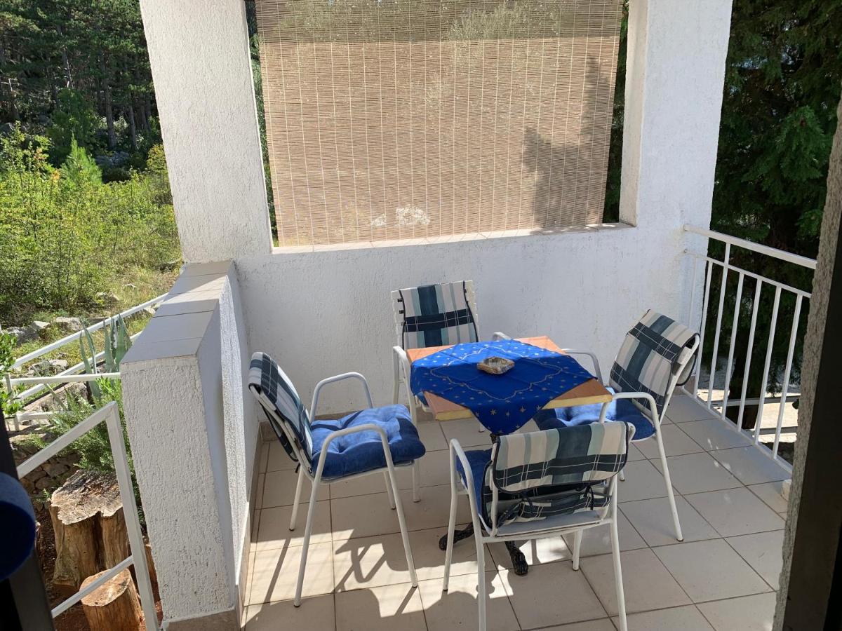 Apartmani Ficurin Starigrad Paklenica Exterior foto
